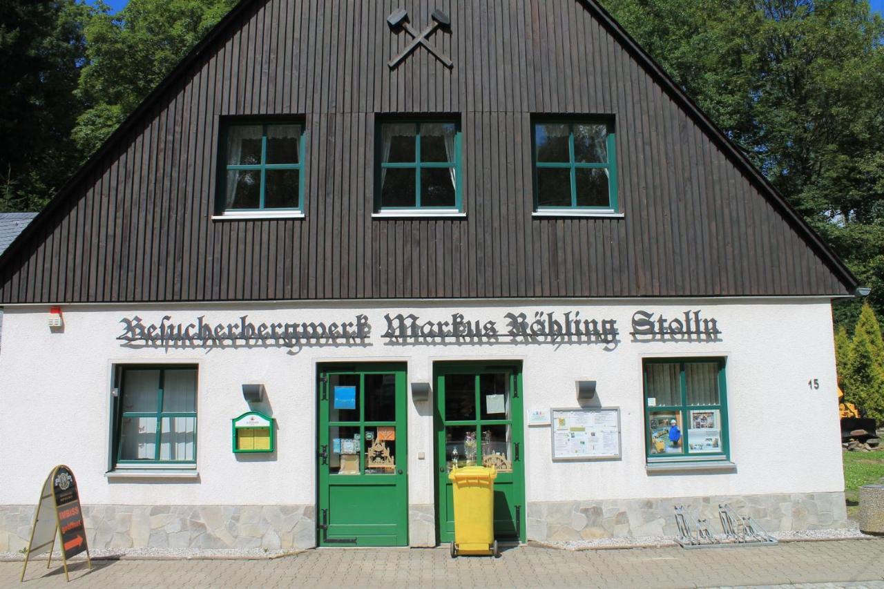 Appartements Im "Landhaus Am Frohnauer Hammer" Annaberg-Buchholz Luaran gambar